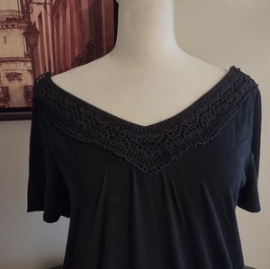 Carolyn Taylor- Black Eyelet Lace, On/Off Shoulder Top, Sz L